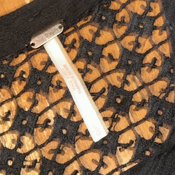 Free People The Best Blouse Lace Crochet Hi Lo Hem Long Sleeve OB495809 - Picture 10 of 12